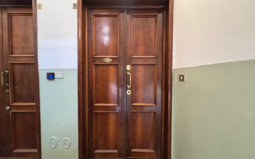 Spacious and Bright Apartment with 3 Terraces in Via Guido Monaco – Perfect B&B Investment Opportunity